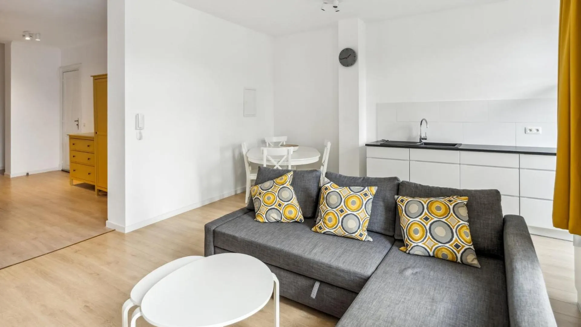 Apartment In Brussels, Degroux By Homenhancement Sa
